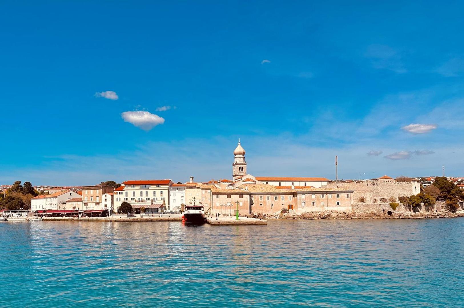 Guest House Helena Close To Beach Krk Town Esterno foto
