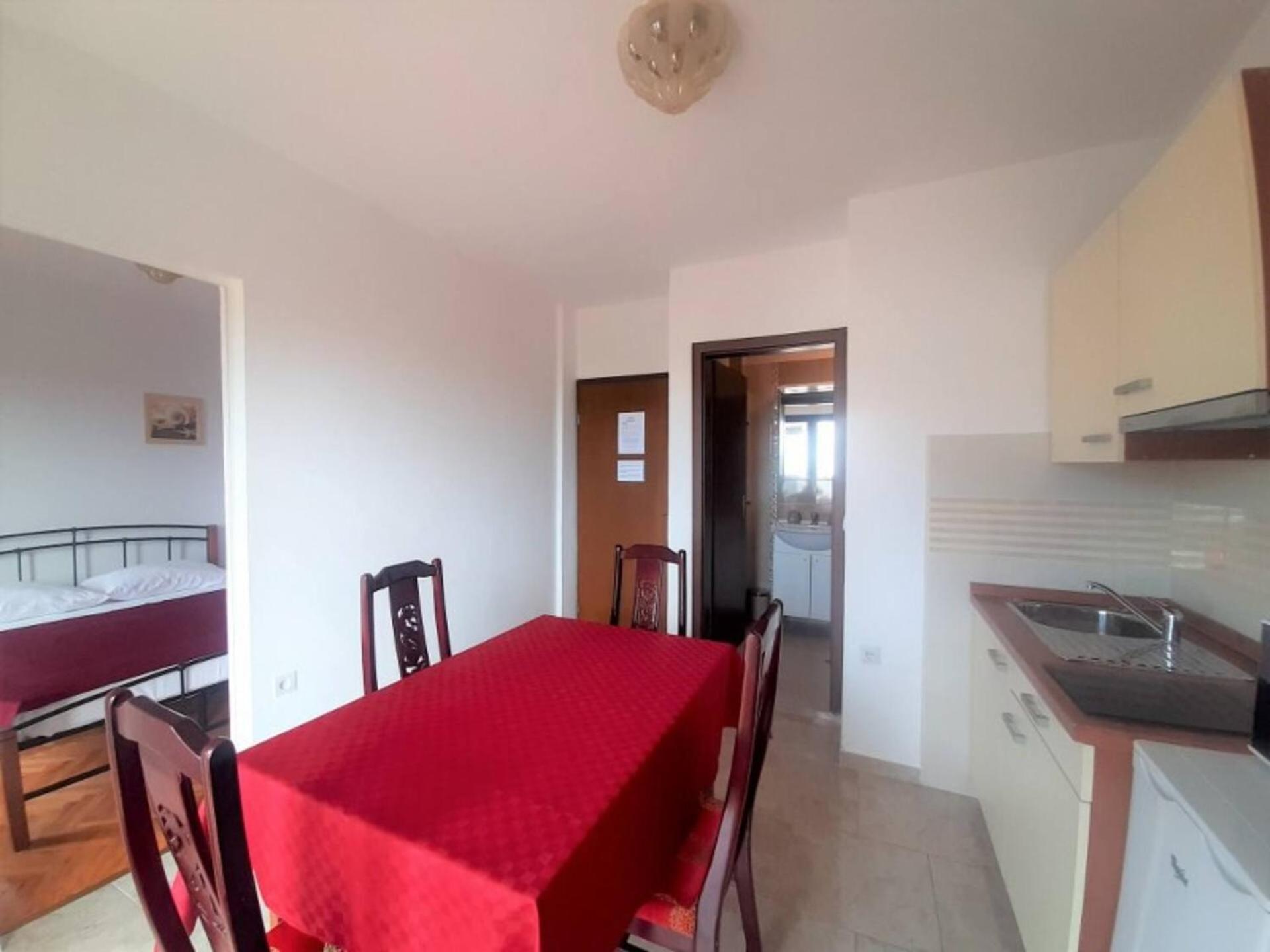 Guest House Helena Close To Beach Krk Town Esterno foto