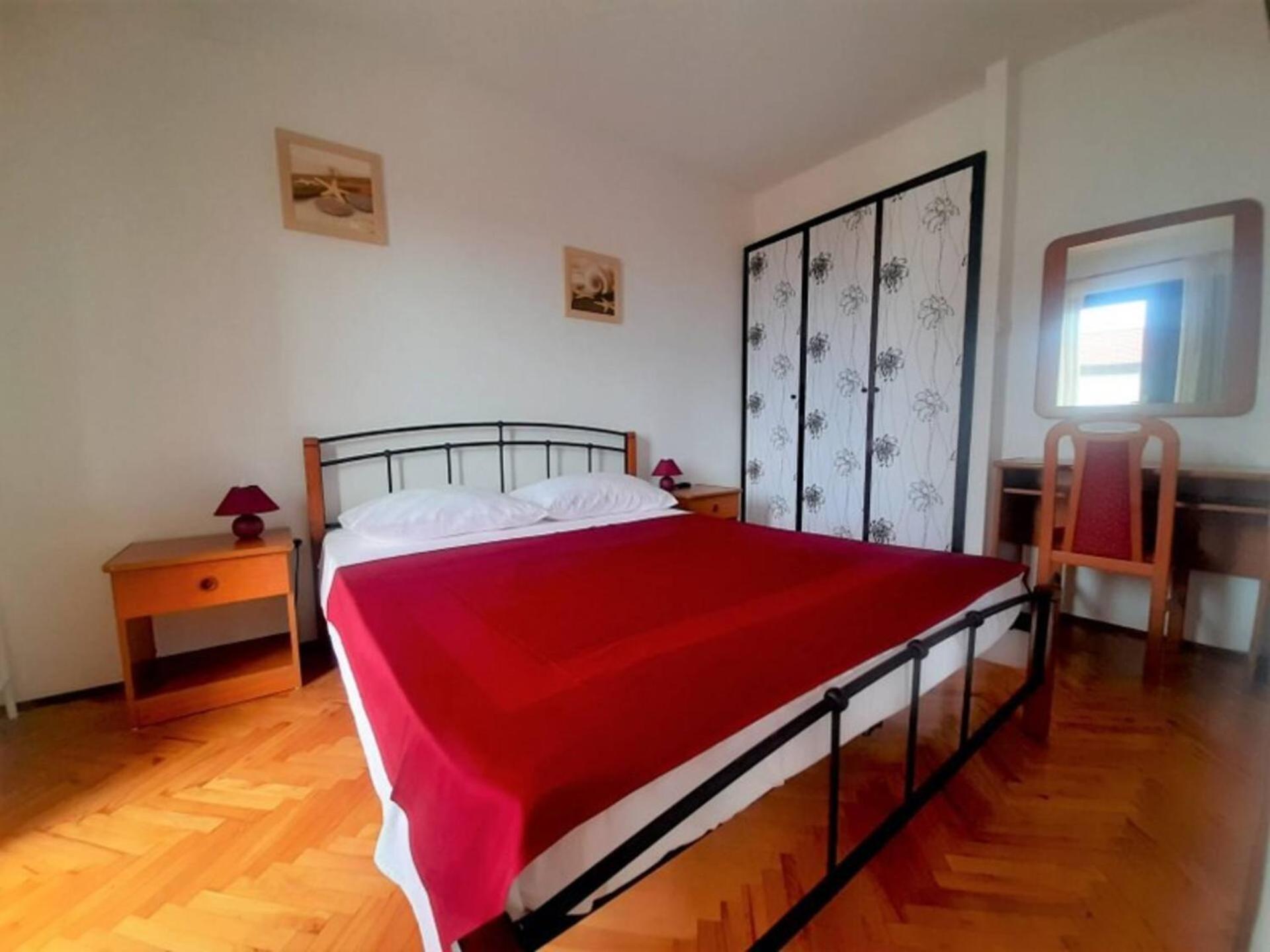 Guest House Helena Close To Beach Krk Town Esterno foto