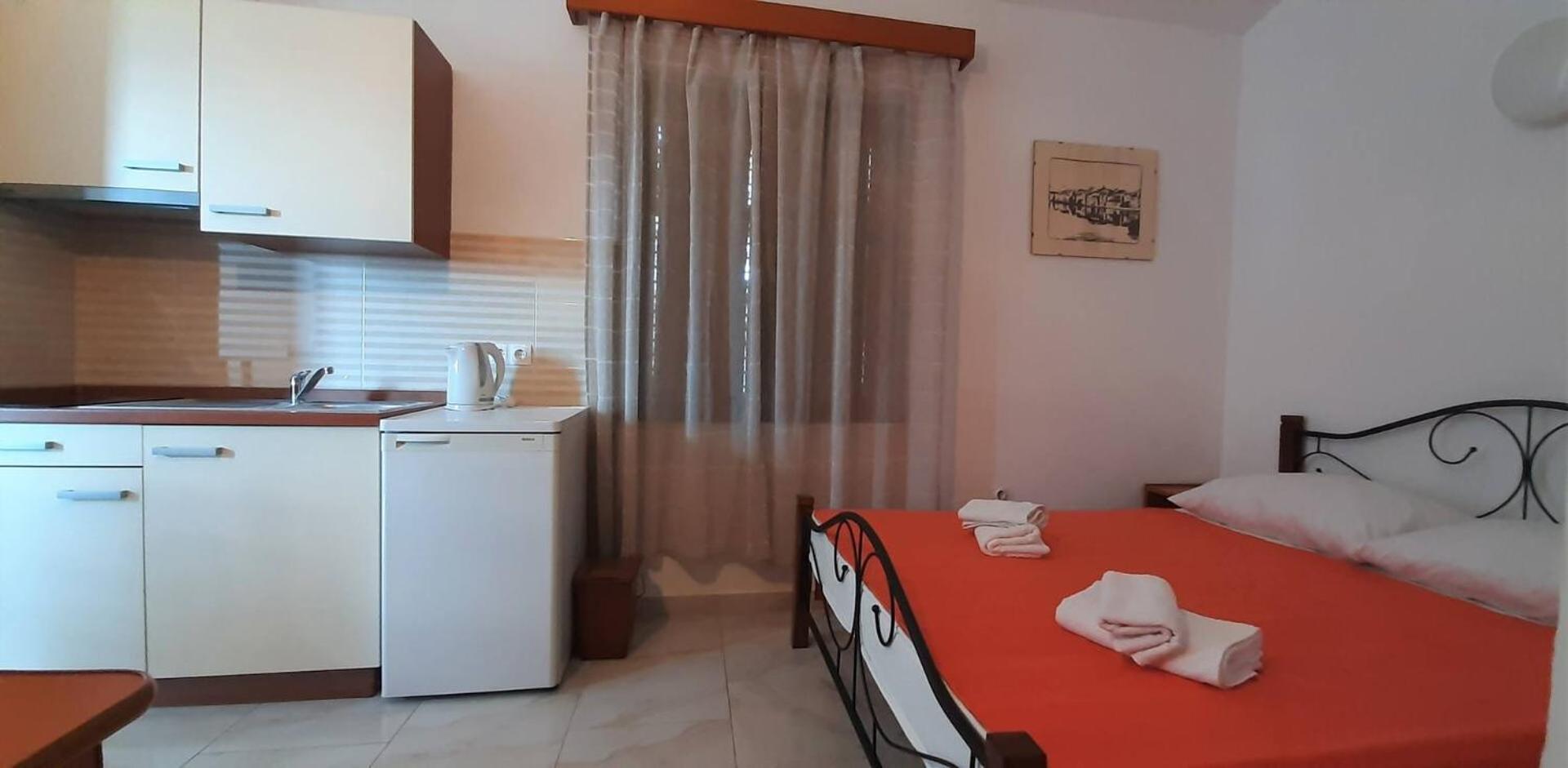 Guest House Helena Close To Beach Krk Town Esterno foto