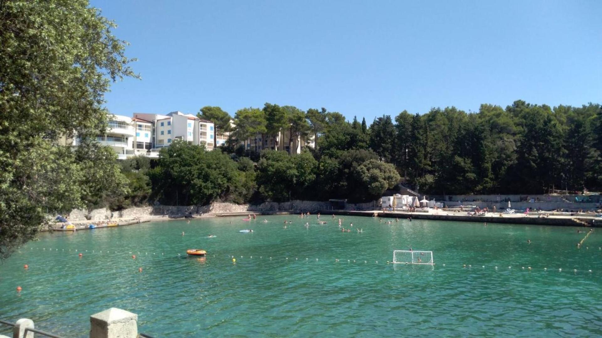 Guest House Helena Close To Beach Krk Town Esterno foto